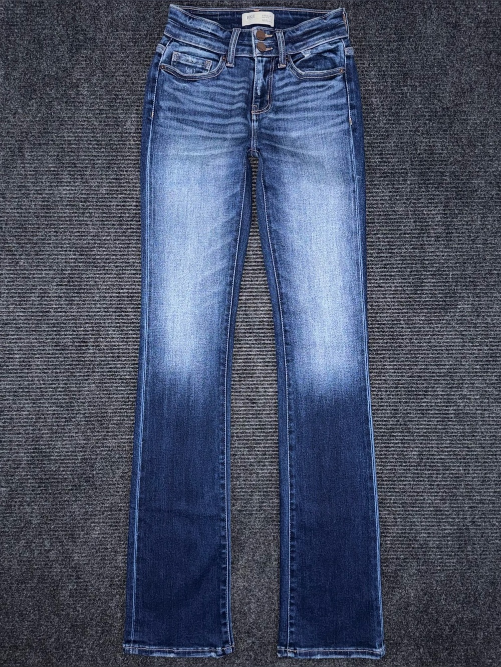 Buckle BKE NWOT Stella Mid Rise Slim Tailored Bootcut Jeans Size 25x36.5 X-LONG